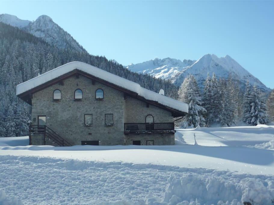 Chalet Rustico Bertolini Per Gruppi! Villa Vermiglio Exterior foto