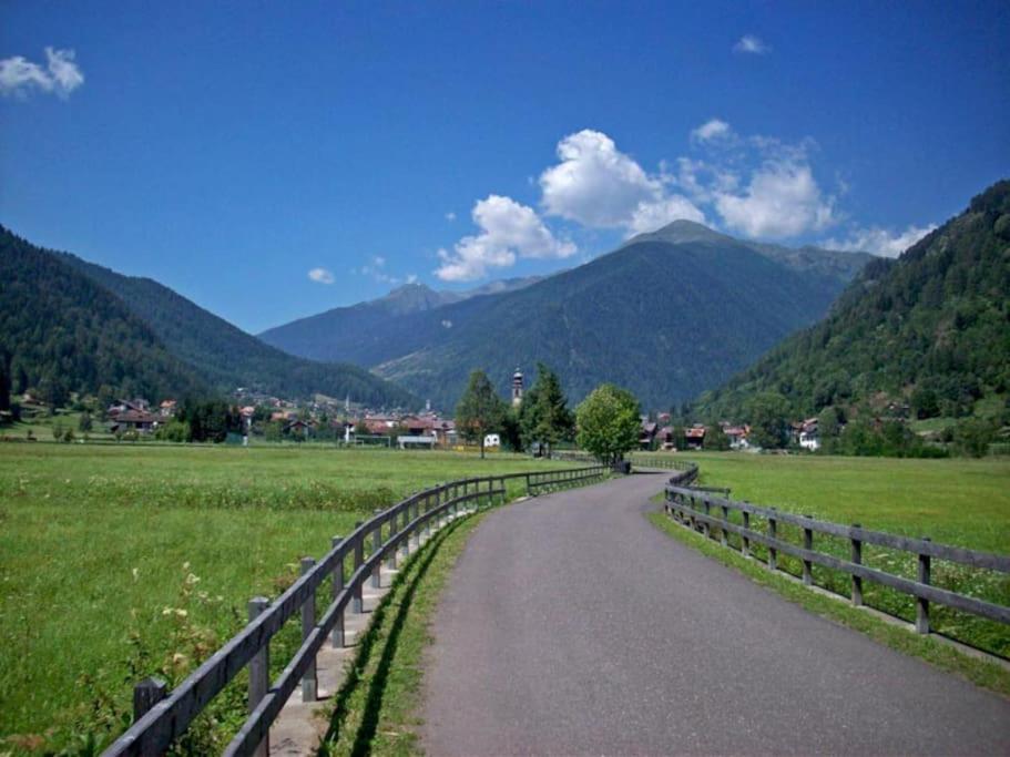 Chalet Rustico Bertolini Per Gruppi! Villa Vermiglio Exterior foto