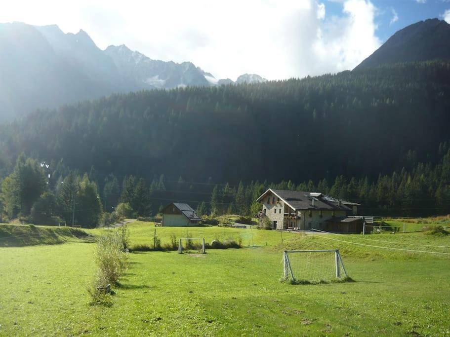Chalet Rustico Bertolini Per Gruppi! Villa Vermiglio Exterior foto