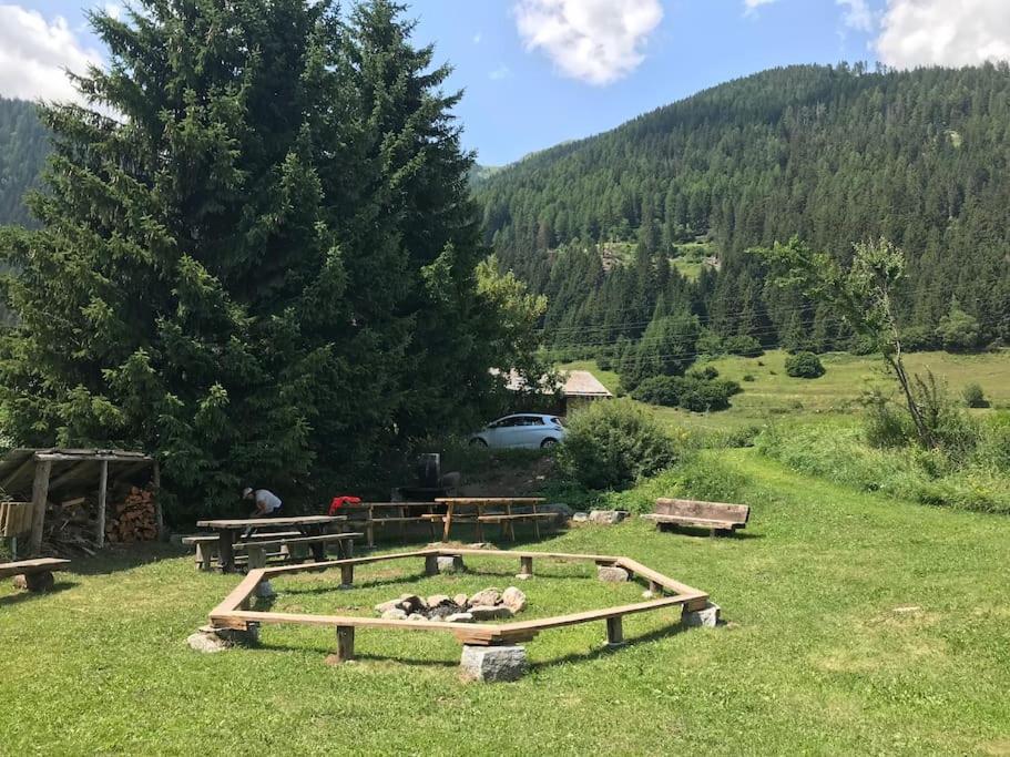 Chalet Rustico Bertolini Per Gruppi! Villa Vermiglio Exterior foto